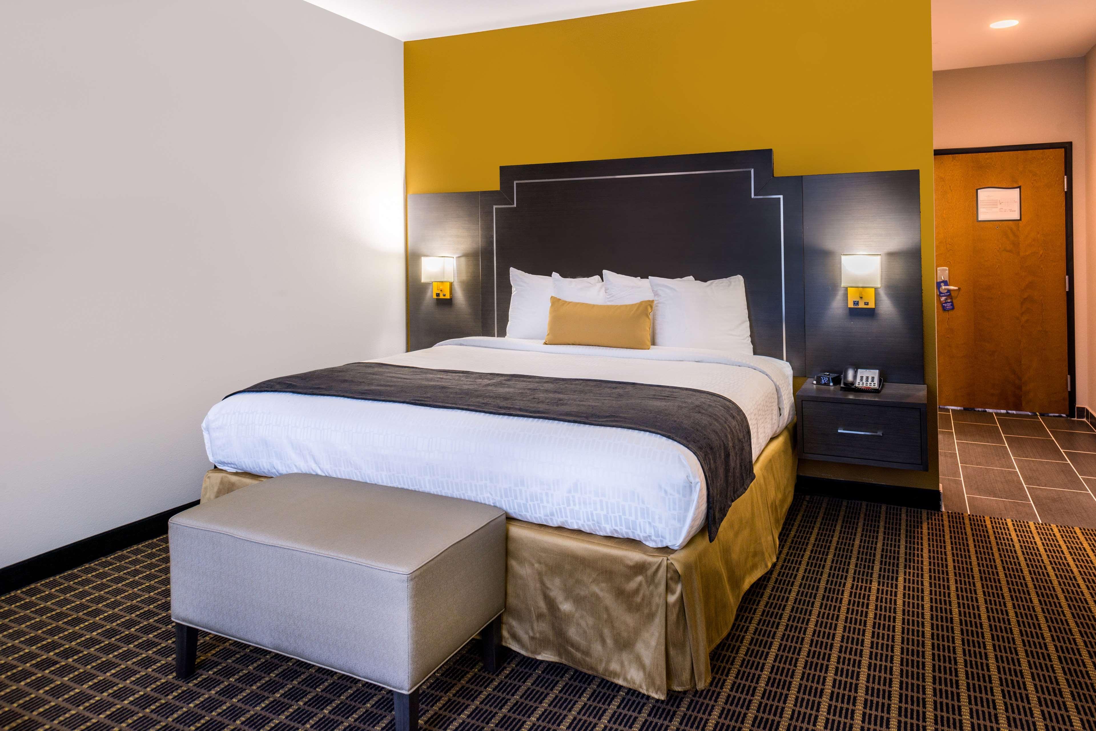 Best Western Plus Regency Park Walker Extérieur photo