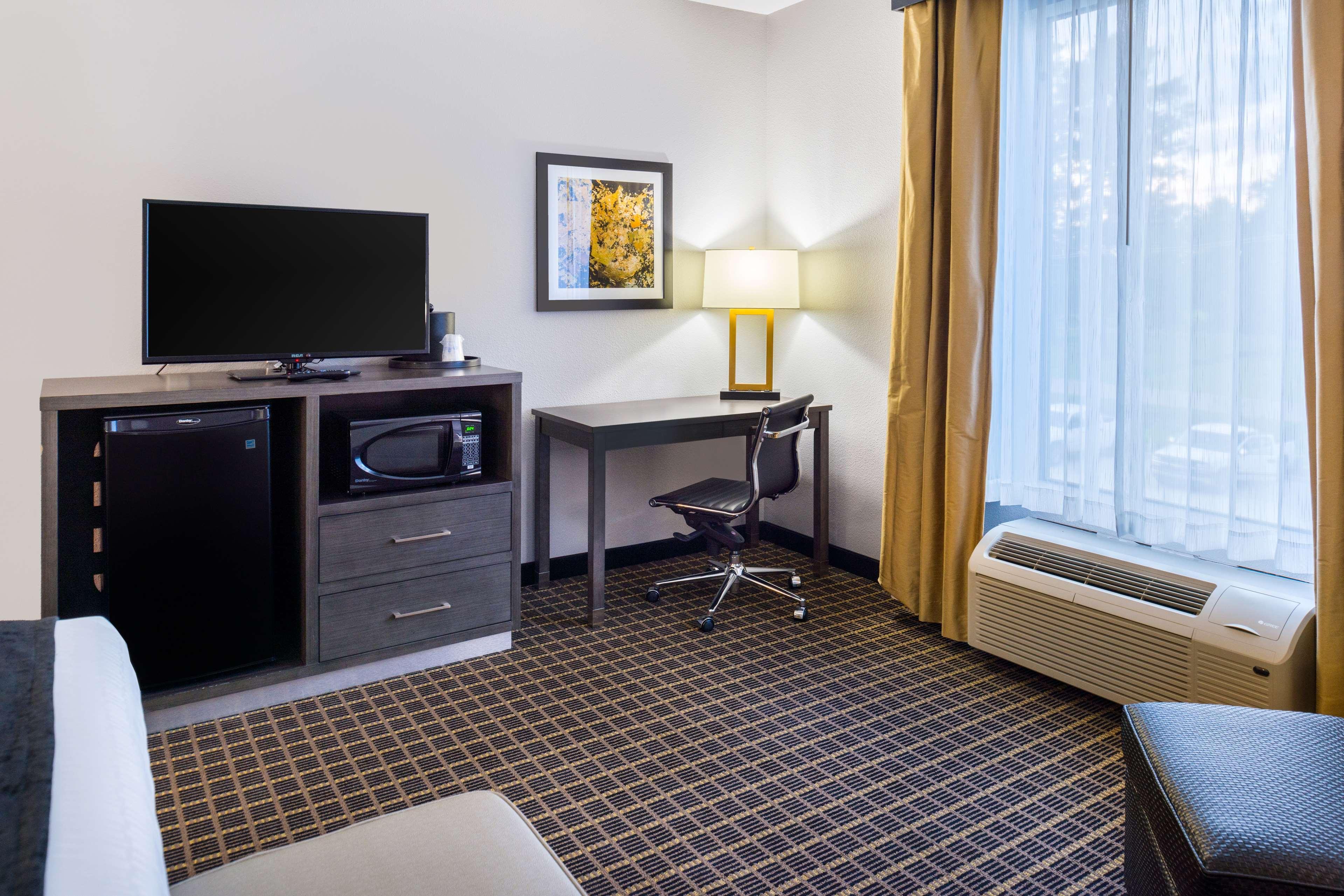 Best Western Plus Regency Park Walker Extérieur photo