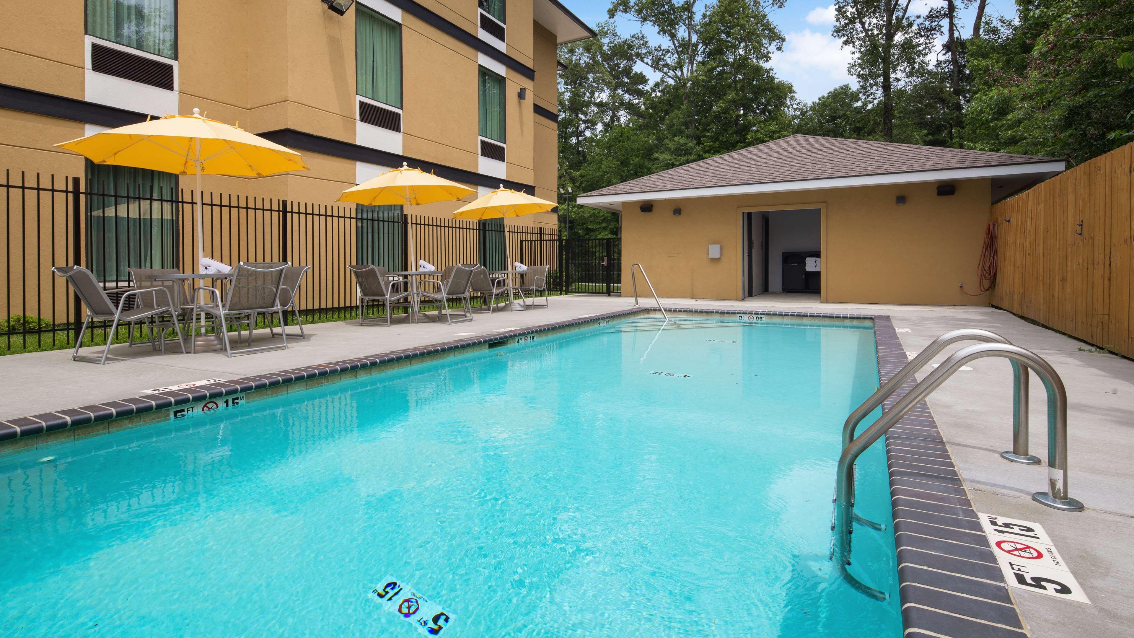 Best Western Plus Regency Park Walker Extérieur photo