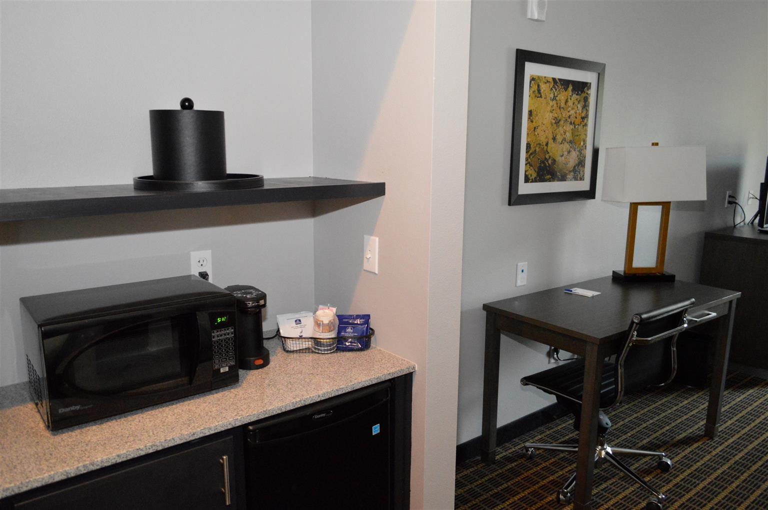 Best Western Plus Regency Park Walker Extérieur photo